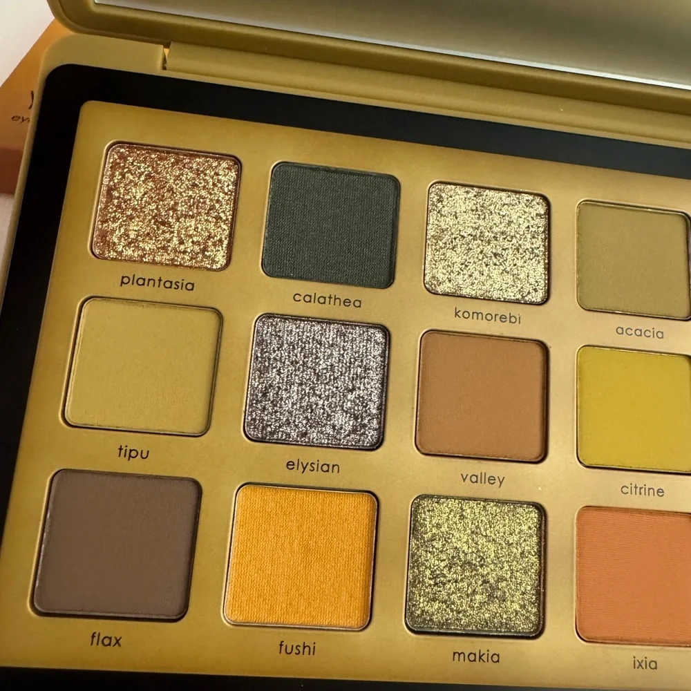 Natasha Denona Yucca Eyeshadow Palette